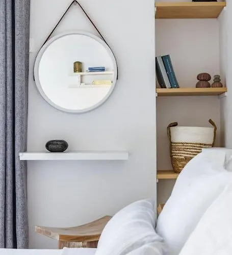 Iria's Petite Apartment