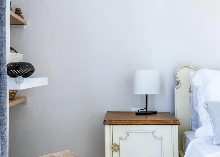 Iria's Petite Apartment