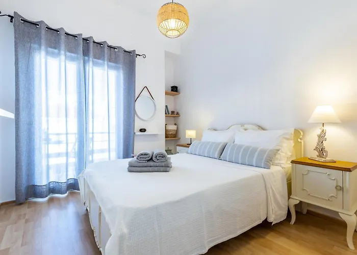 Iria's Petite Apartment Skopelos Town